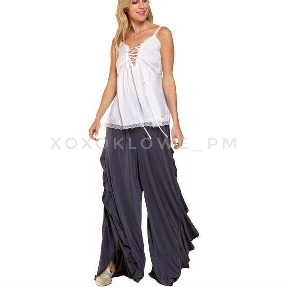 POL Off White Crinkle Satin Baby Doll Lace Up Top - Picture 10 of 12